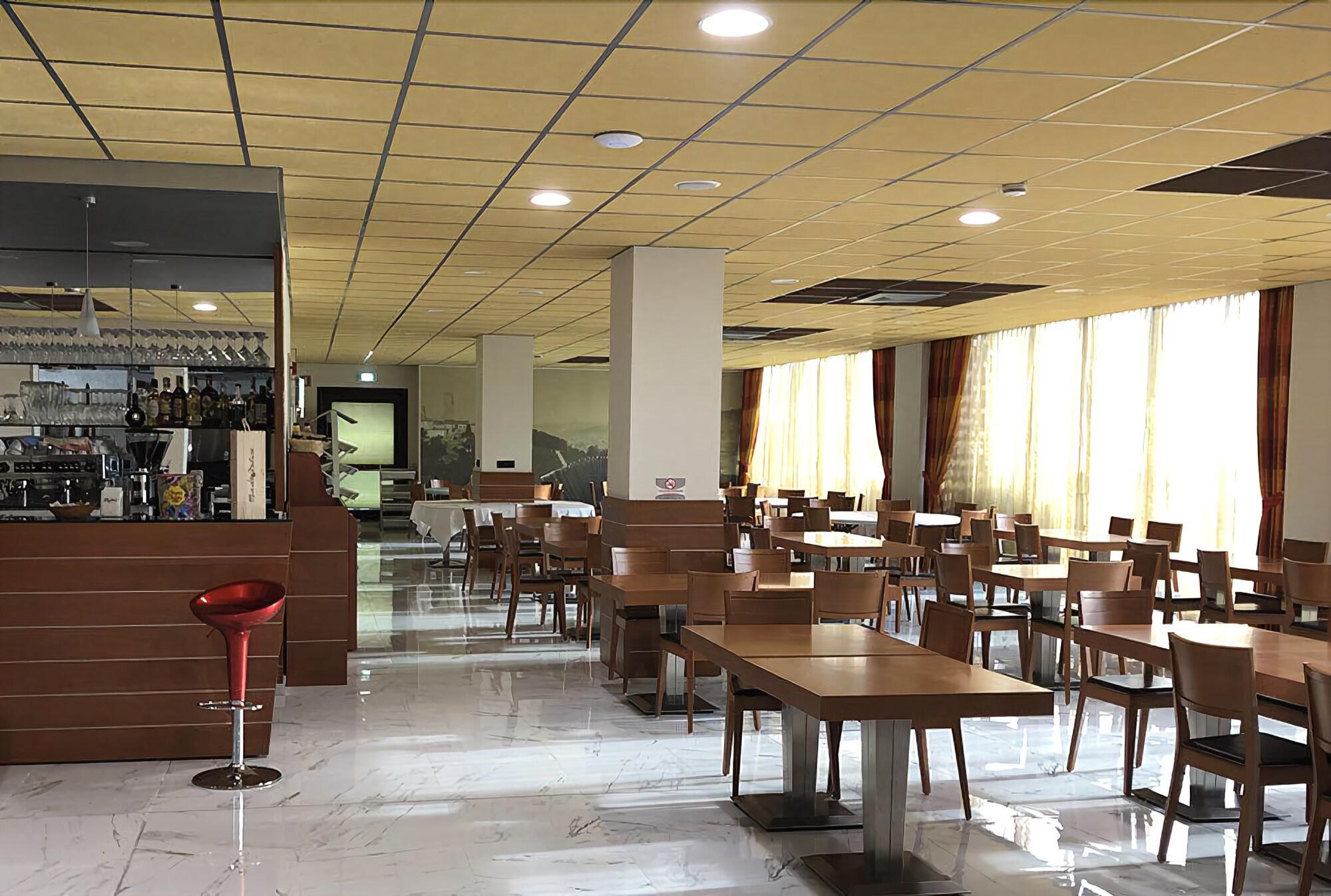 Castahotel Castagnito Extérieur photo