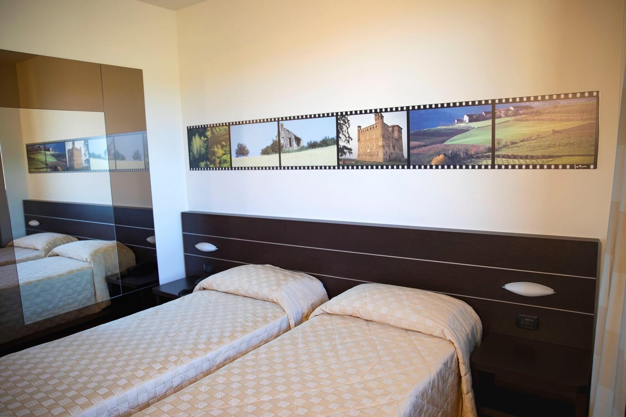 Castahotel Castagnito Extérieur photo