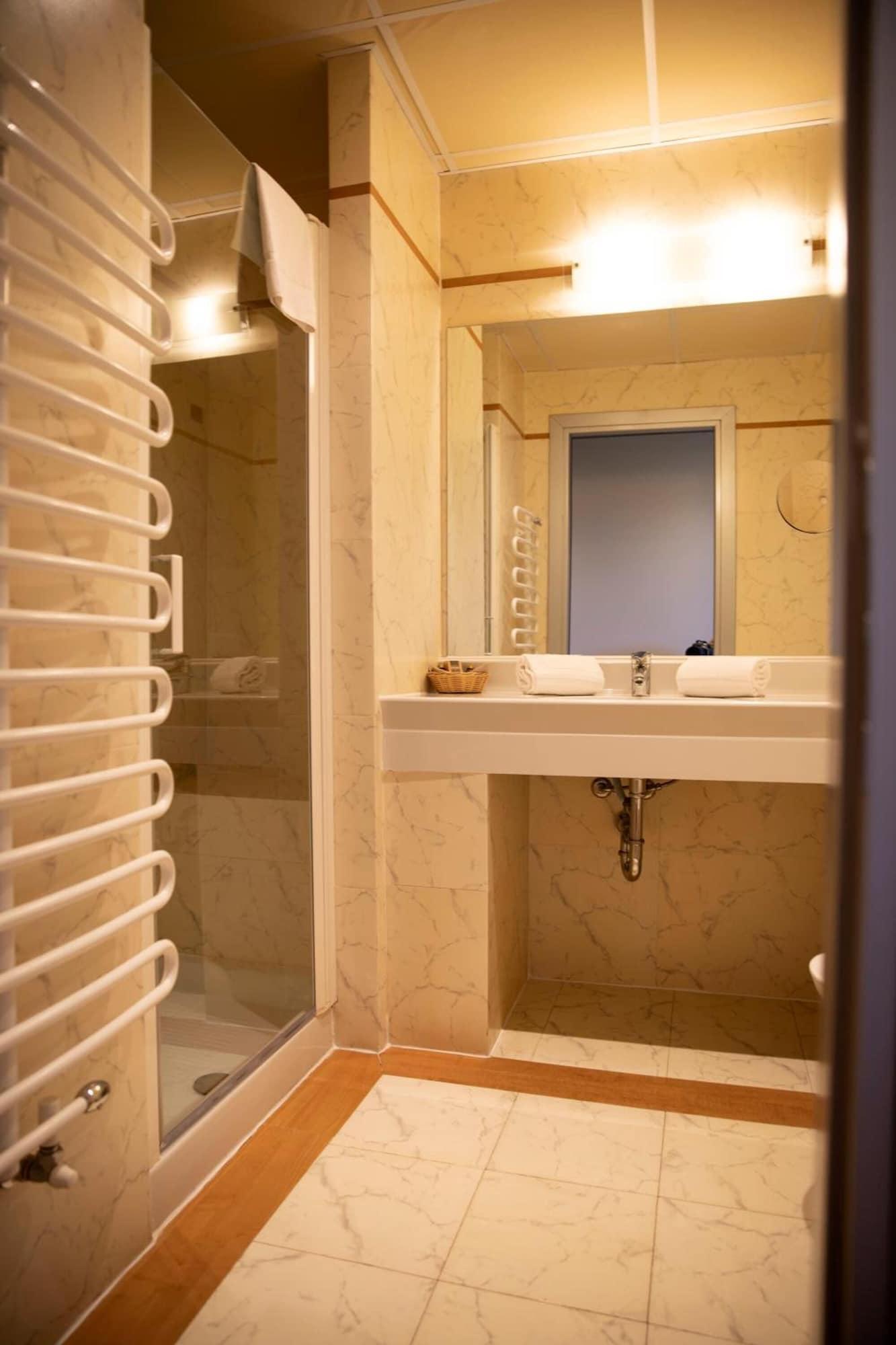 Castahotel Castagnito Extérieur photo